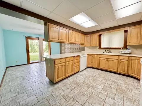 1346 Long St, Dixon, IL 61021 photo 16