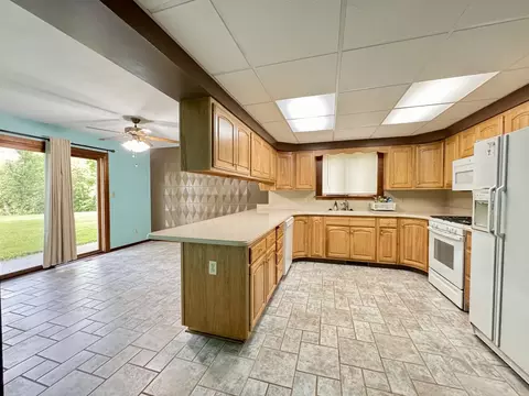 1346 Long St, Dixon, IL 61021 photo 14