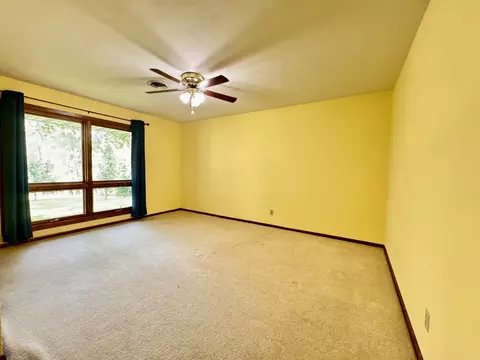 1346 Long St, Dixon, IL 61021 photo 23