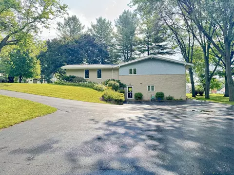 1346 Long St, Dixon, IL 61021 photo 6