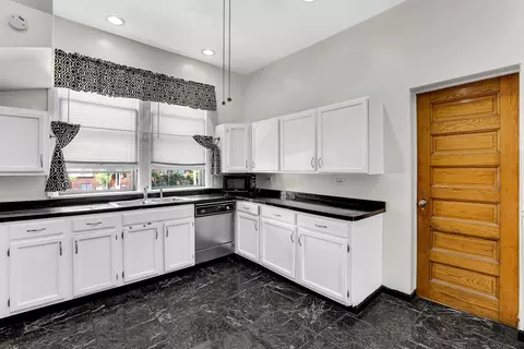 Kitchen - 654 N Central Ave, Chicago, IL 60644 photo 3 of 3