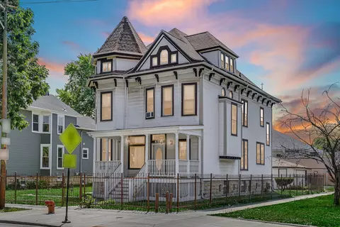 654 N Central Ave, Chicago, IL 60644