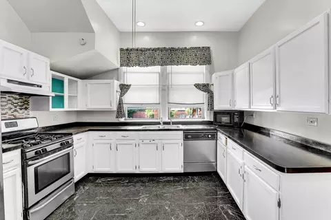 Kitchen - 654 N Central Ave, Chicago, IL 60644 photo 1 of 3