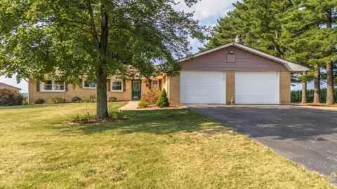 Exterior - 9919 E 1200 North Rd, Bloomington, IL 61705 photo 2 of 15