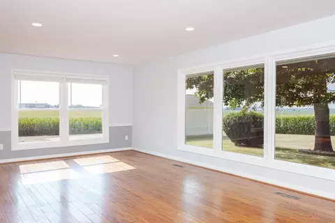 Living - 9919 E 1200 North Rd, Bloomington, IL 61705 photo 1 of 7