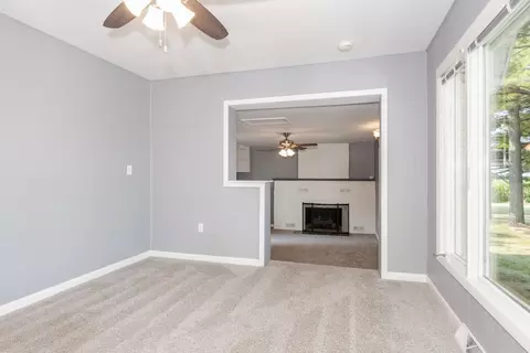 Living - 9919 E 1200 North Rd, Bloomington, IL 61705 photo 5 of 7