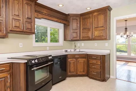 Kitchen - 9919 E 1200 North Rd, Bloomington, IL 61705 photo 2 of 5