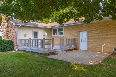 Exterior - 9919 E 1200 North Rd, Bloomington, IL 61705 photo 10 of 15