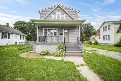 30 Mckinley Ave, Steger, IL 60475