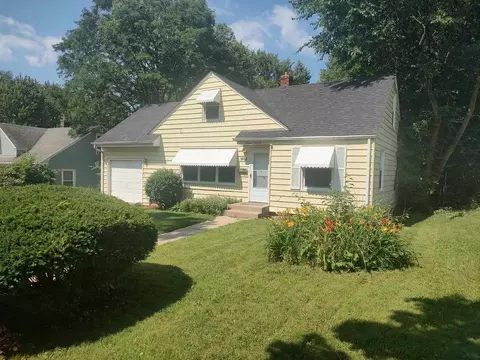 1619 Sexton Dr, Rockford, IL 61108