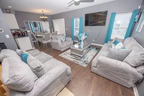 Living - 21529 Eich Dr, Crest Hill, IL 60403 photo 2 of 3
