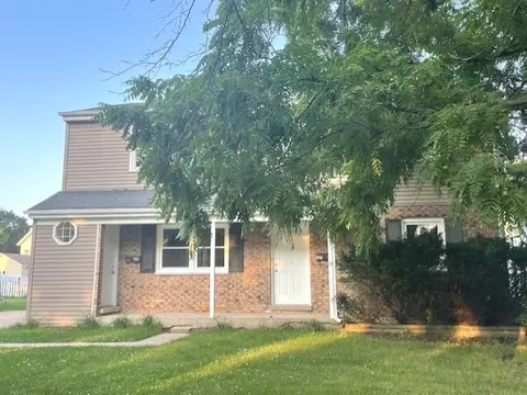 307309 N State St, Marengo, IL 60152