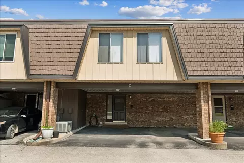 2 Cour Madeleine, Palos Hills, IL 60465