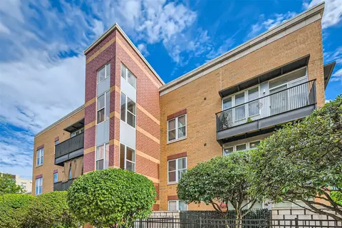 2257 W Lake St #201, Chicago, IL 60612