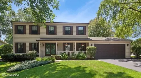 935 Savannah Cir, Naperville, IL 60540