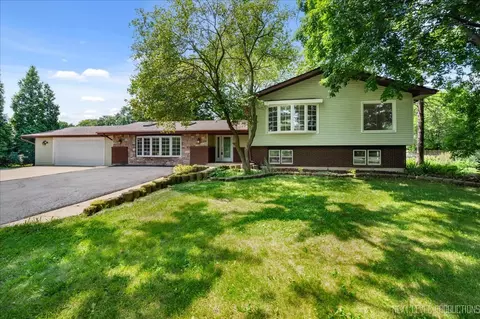 4 N636 Klein Rd, West Chicago, IL 60185