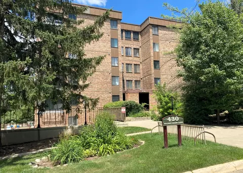 430 Walnut Creek Ln #2101, Lisle, IL 60532