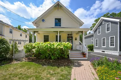 127 W Windsor Ave, Lombard, IL 60148