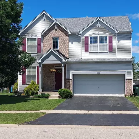 910 Chesapeake Trl, Round Lake Heights, IL 60073