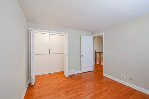9664 N Lois Dr #E, Des Plaines, IL 60016 photo 7