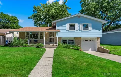 1006 Huron Dr, Elgin, IL 60120