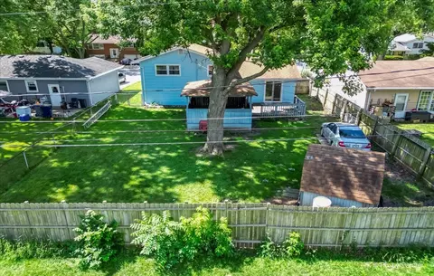 1006 Huron Dr, Elgin, IL 60120 photo 7