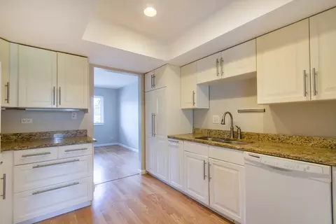 633 E Harbor Ter, Bartlett, IL 60103 photo 7