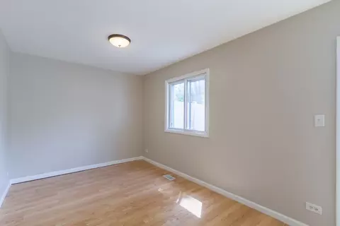 633 E Harbor Ter, Bartlett, IL 60103 photo 9