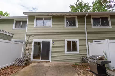 633 E Harbor Ter, Bartlett, IL 60103 photo 20