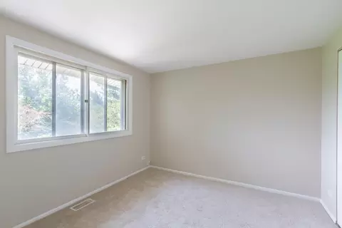 633 E Harbor Ter, Bartlett, IL 60103 photo 14