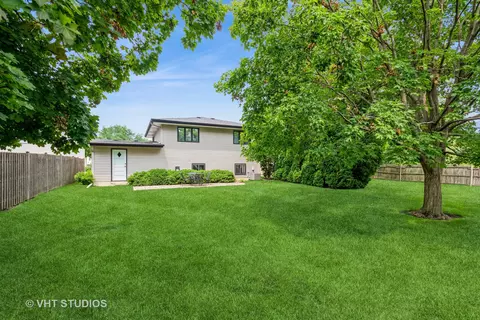 1516 E Lowden Ave, Wheaton, IL 60189 photo 16