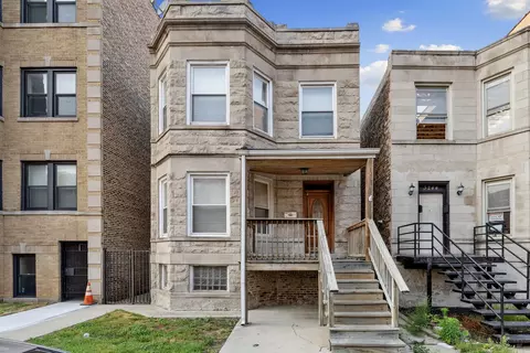 3246 W Diversey Ave, Chicago, IL 60647