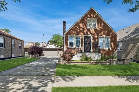 5532 S Nashville Ave, Chicago, IL 60638
