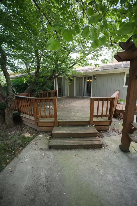 Exterior - 1003 Page Dr, Champaign, IL 61821 photo 20 of 22