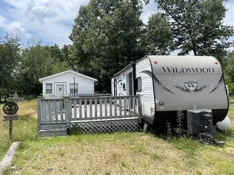 18-100 Woodhaven Lks, Sublette, IL 61367