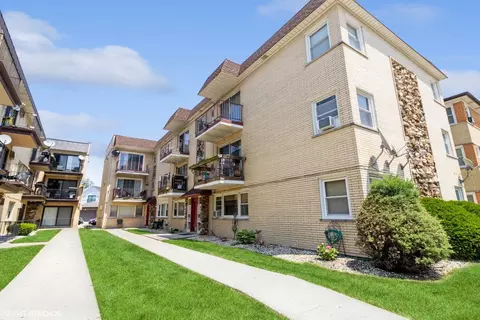 6249 N Northwest Hwy #2S, Chicago, IL 60631