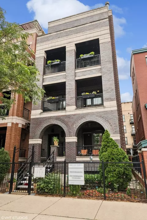 1051 W Monroe St #3, Chicago, IL 60607