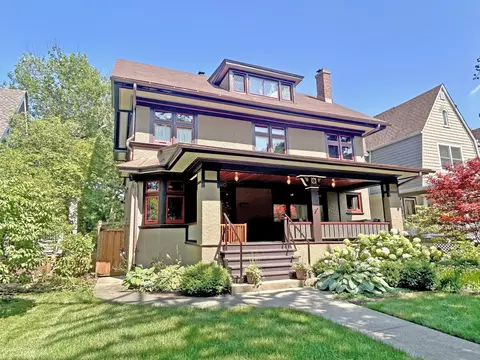 410 N Elmwood Ave, Oak Park, IL 60302