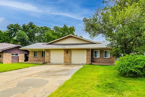 426 S Jackson St, Batavia, IL 60510