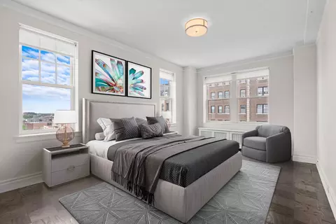 Bedroom - 421 W Melrose St #8A, Chicago, IL 60657 photo 4 of 5