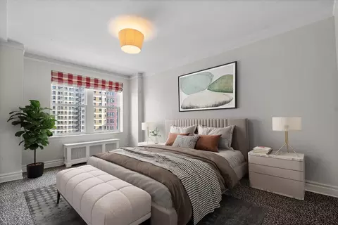 Bedroom - 421 W Melrose St #8A, Chicago, IL 60657 photo 1 of 5