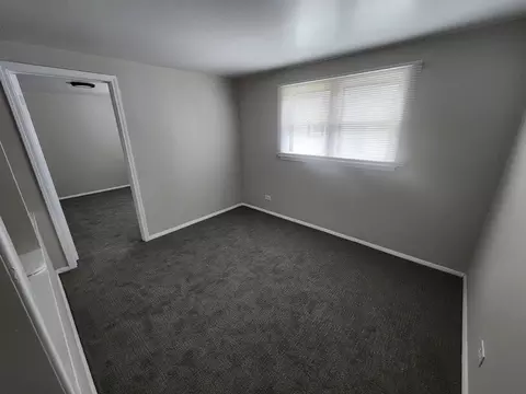 Bedroom - 536 Raymond St, Elgin, IL 60120 photo 2 of 3