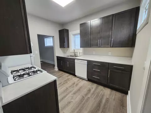 Kitchen - 536 Raymond St, Elgin, IL 60120 photo 1 of 2