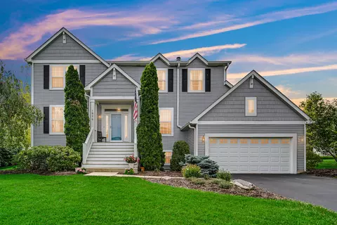 1826 Prairie Ridge Cir, Lindenhurst, IL 60046