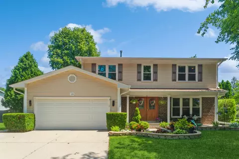 18 Wakefield Ct, Buffalo Grove, IL 60089