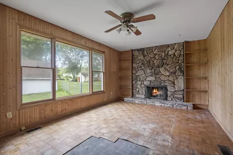 Living - 175 S Cook St, Braidwood, IL 60408 photo 1 of 3