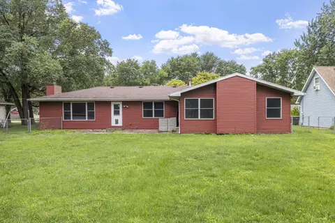 Exterior - 175 S Cook St, Braidwood, IL 60408 photo 3 of 4