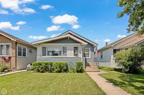 5540 W Grace St, Chicago, IL 60641