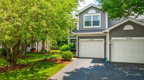 428 Mill St #428, Batavia, IL 60510