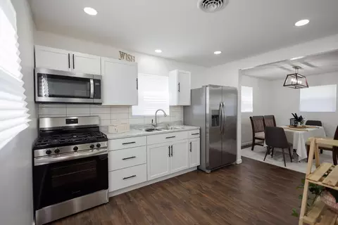Kitchen - 708 Webster Cir W, Kankakee, IL 60901 photo 1 of 1